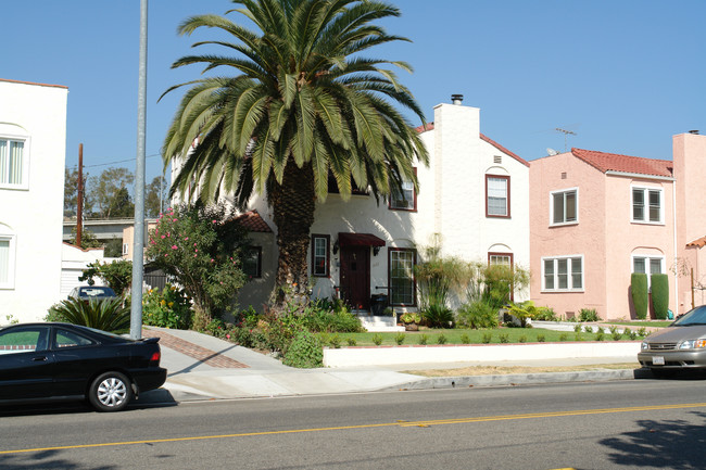 1463 E Wilson Ave in Glendale, CA - Building Photo - Building Photo