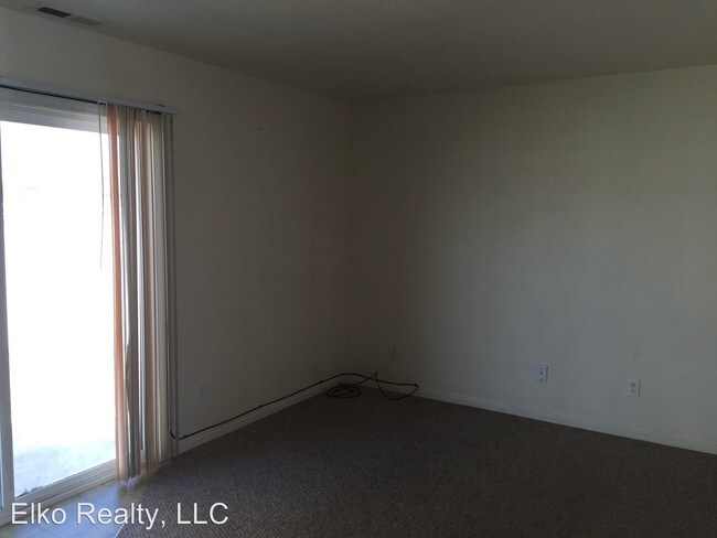 1653 Orchard Cove Dr in Elko, NV - Foto de edificio - Building Photo