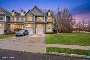 2 Gonzalez Dr in Old Bridge, NJ - Foto de edificio