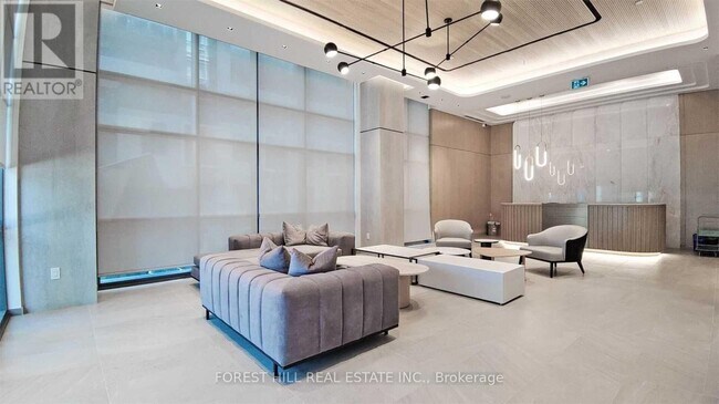 65 Annie Craig Dr in Toronto, ON - Building Photo - Building Photo