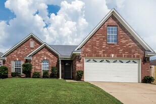 8124 Loden Cove in Southaven, MS - Building Photo
