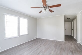 11818 Greenspark Ln in Houston, TX - Building Photo - Building Photo