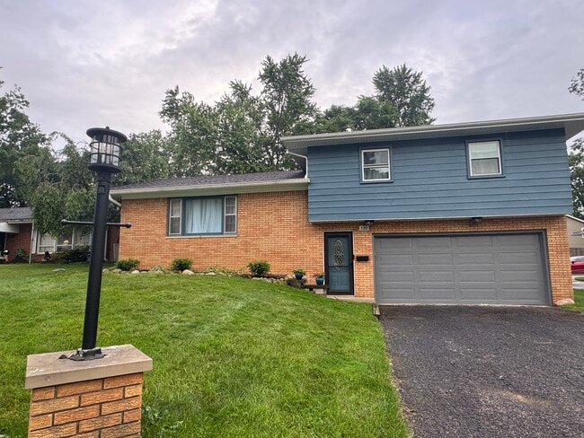 320 Bowman Dr in Kent, OH - Building Photo - Building Photo