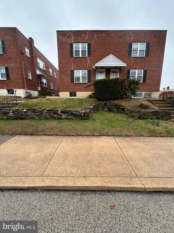 property at 3 E Park Rd