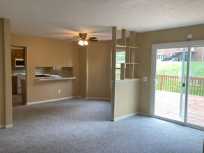 112 Kristen Ct in Radcliff, KY - Building Photo - Building Photo