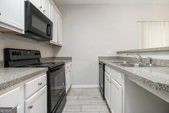 1509 Bayrose Cir in East Point, GA - Building Photo - Building Photo