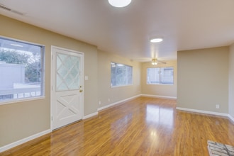 739 Highland Ave in San Mateo, CA - Building Photo - Building Photo