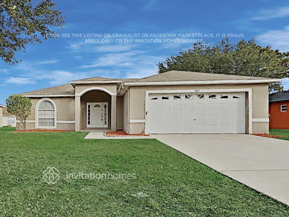 409 Blackbird Way in Kissimmee, FL - Building Photo