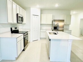 4709 Katrina Dr in Haines City, FL - Building Photo - Building Photo