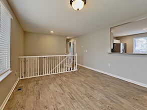 54875 E Cornell Dr in Aurora, CO - Foto de edificio - Building Photo