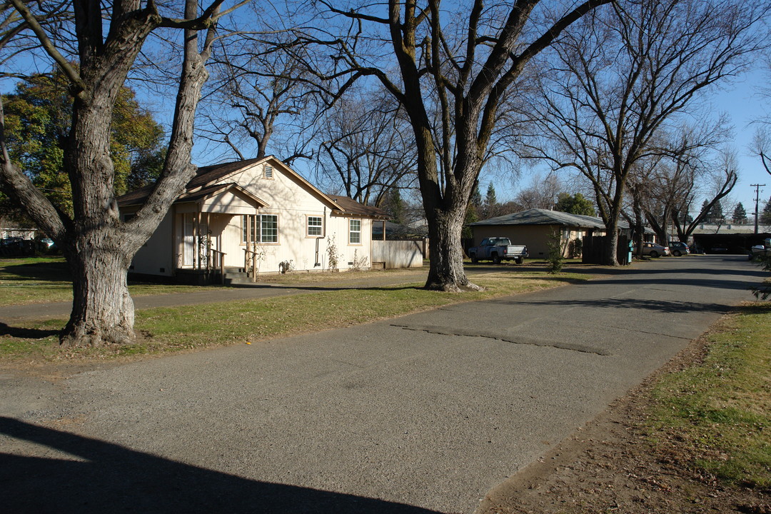 373 Rio Lindo Ave in Chico, CA - Building Photo