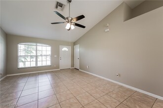 2614 SW 2nd Pl in Cape Coral, FL - Building Photo - Building Photo