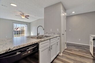 1402 N Boxley Ave in Fayetteville, AR - Building Photo - Building Photo