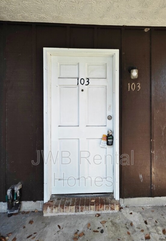 7201 Arlington Expy in Jacksonville, FL - Building Photo - Building Photo