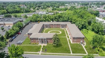 Bucks Crossings in Bensalem, PA - Building Photo