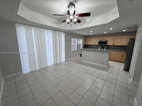 15251 SW 31st St in Miami, FL - Foto de edificio - Building Photo