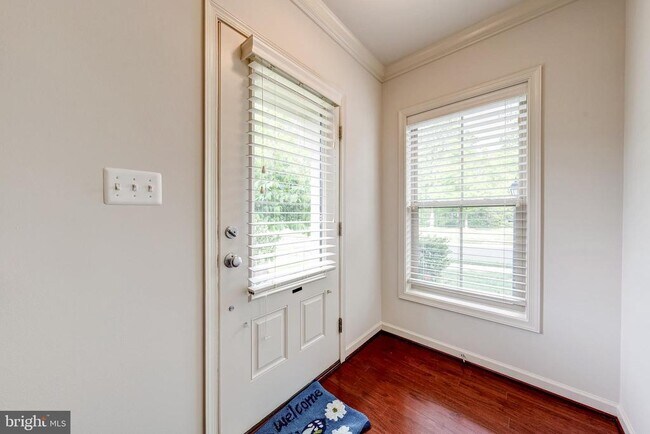 42230 Castle Ridge Square in Ashburn, VA - Building Photo - Building Photo