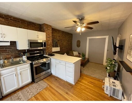 66 Russell St-Unit -1 in Boston, MA - Building Photo