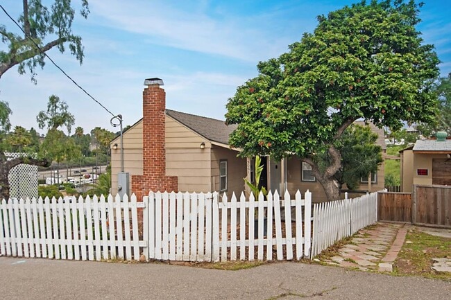 5061 Keeney St in La Mesa, CA - Building Photo - Building Photo