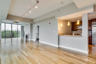 525 Kedzie St in Evanston, IL - Building Photo - Building Photo