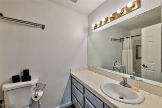 4150 Sanderling Cir in Las Vegas, NV - Foto de edificio - Building Photo