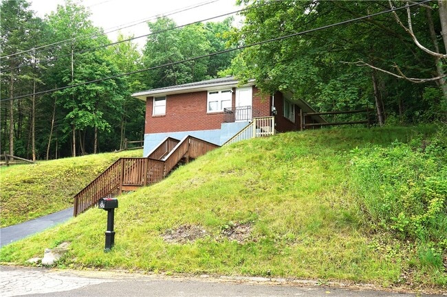 27 Cornell Ave in Endicott, NY - Building Photo - Building Photo