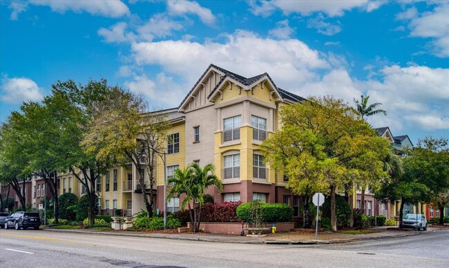 property at 402 S Armenia Ave