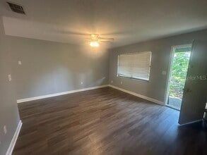 427 6th Ave NE, Unit 406 in Largo, FL - Building Photo - Building Photo