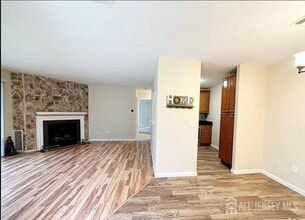 2313 Bayhead Dr in Sayreville, NJ - Building Photo - Building Photo