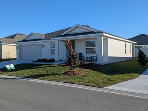 6684 Edenfield Run in Sumterville, FL - Building Photo - Building Photo