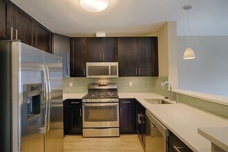 33 Rogers St, Unit 421 in Cambridge, MA - Foto de edificio - Building Photo