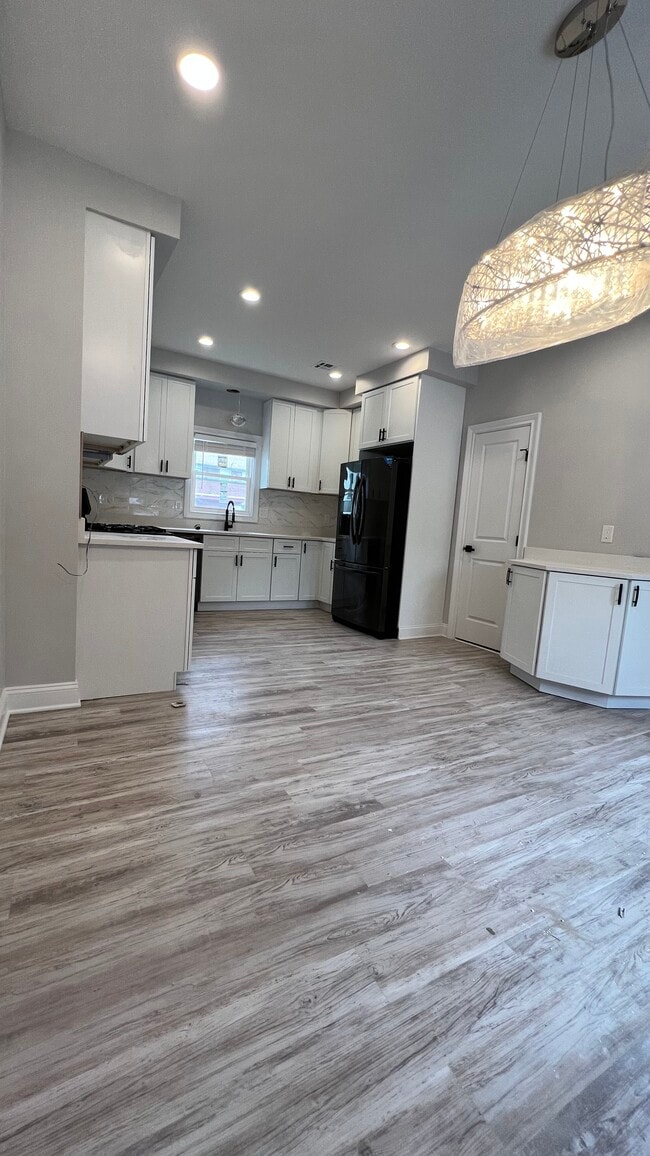 50 Stuyvesant Ave, Unit 3