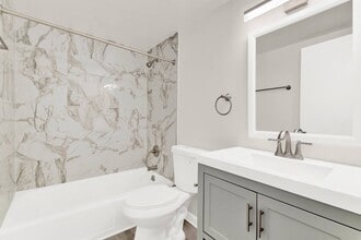 Ridgecrest in Verona, VA - Foto de edificio - Building Photo