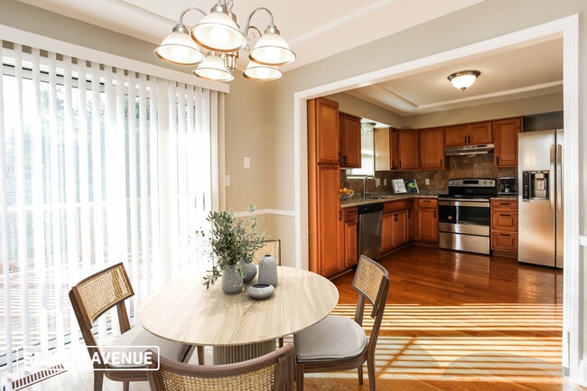 1705 Vilas St in Leavenworth, KS - Building Photo - Building Photo