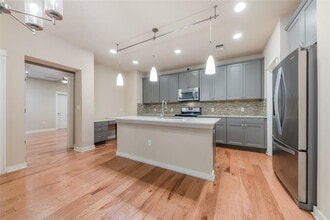 4406 Banister Ln in Austin, TX - Building Photo - Building Photo