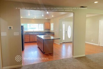 5197 N Mountain View Ave in San Bernardino, CA - Building Photo - Building Photo