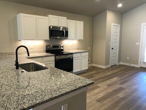 13506 Avenue X in Lubbock, TX - Building Photo - Building Photo