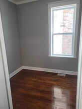 4130 W Cullerton St, Unit 1 in Chicago, IL - Building Photo - Building Photo