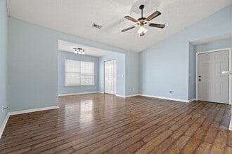 527 3rd Loop Rd in Florence, SC - Building Photo - Building Photo