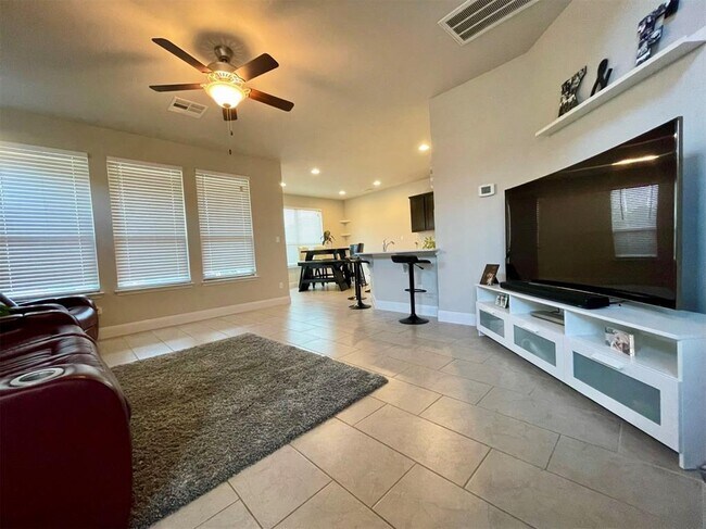 1036 Chad Lp in Round Rock, TX - Building Photo - Building Photo