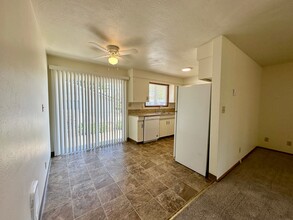 4017 Iberis St NE in Salem, OR - Building Photo - Building Photo