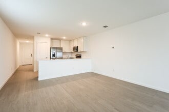 528 Roquefort St in New Braunfels, TX - Building Photo - Building Photo