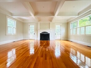 176 Waltham St in Lexington, MA - Building Photo - Building Photo