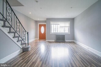 268 Sanford Rd in Upper Darby, PA - Building Photo - Building Photo