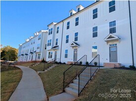 3228 Drift St in Charlotte, NC - Building Photo