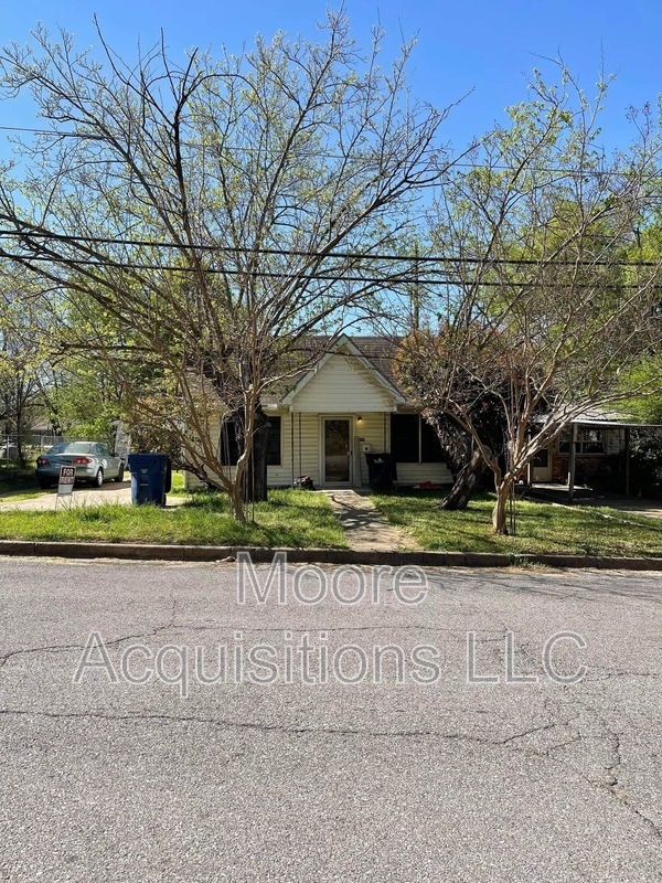 property at 314 W Murray St