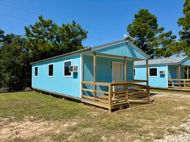 118 Lighthouse LP in Trinity, TX - Building Photo