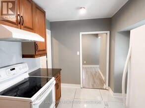 9 Albright Ave in Toronto, ON - Building Photo - Building Photo