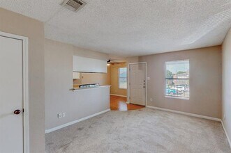 301 Kings Way Dr in Mansfield, TX - Building Photo - Building Photo