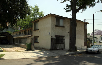 486 E Avenue 28 in Los Angeles, CA - Building Photo - Building Photo